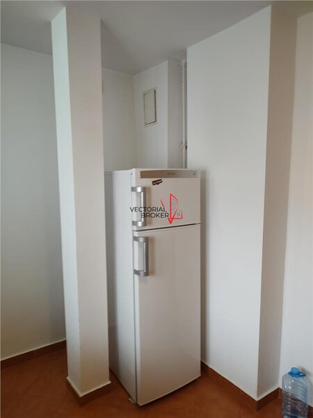 Dristor Metrou, garsoniera bloc mixt, constructie 1986 mobilata si utilata 42 mp.